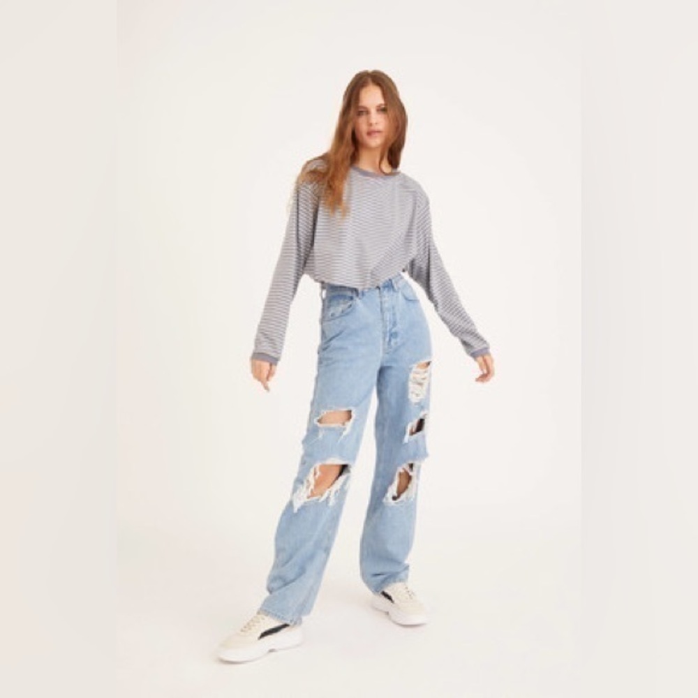 Urban outfitters distressed high rise mom jeans